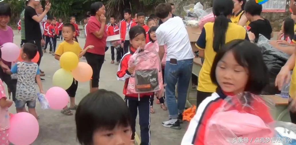 爸爸妈妈如果你爱我你就多陪陪我,爸爸妈妈我爱你时长