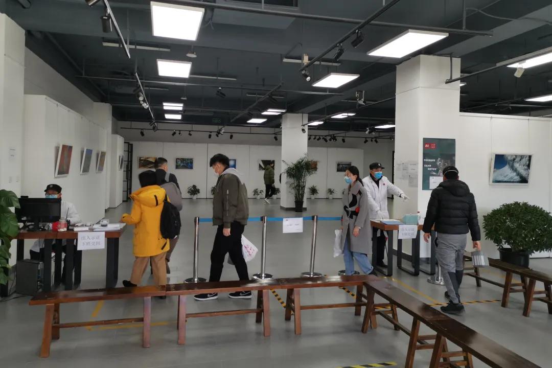 鍙屼簳棣栧煄鍥介檯,棣栧煄鍥介檯鍙屼簳