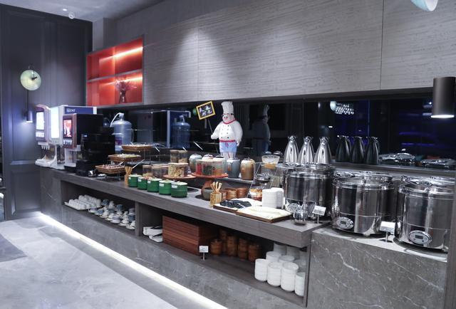 南京新街口美豪丽致仙林店电话,新街口美旅酒店