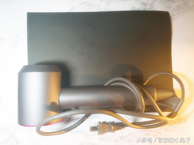 戴森直发吹风机测评,黑科技吹风机爆款