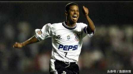 足坛史上10大任意球,震惊全世界的十大任意球破门