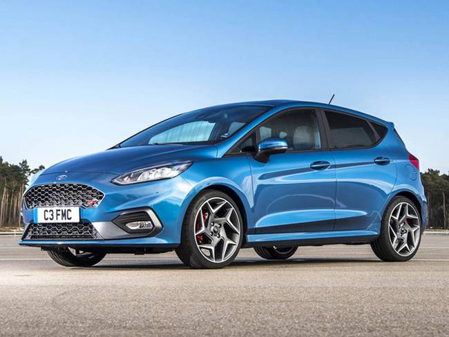 福特嘉年华对比飞度,福特嘉年华polo