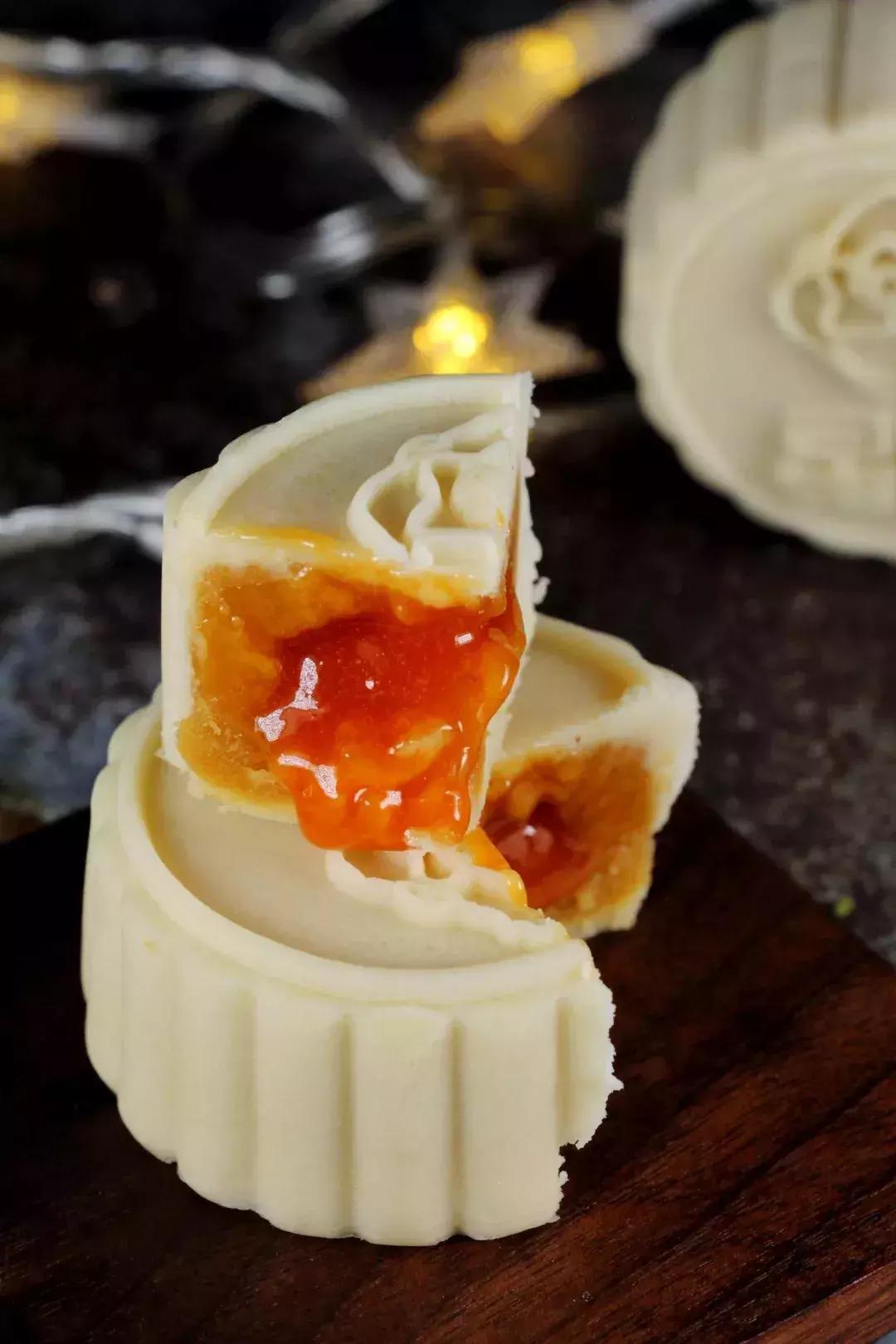 排队3小时，人均200+，卫嘴子说：“我乐意！”