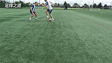 11岁小学生足球过人射门技巧,分享5个很酷的足球技巧