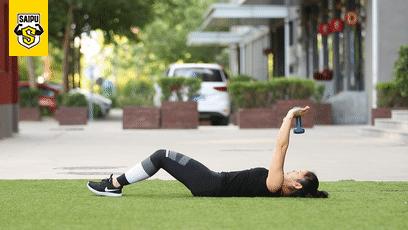 在家跟着练哑铃全身训练教程,新手居家哑铃全身训练计划