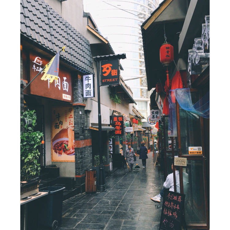 那些留在大城市的人都怎样了,在大连待过的人