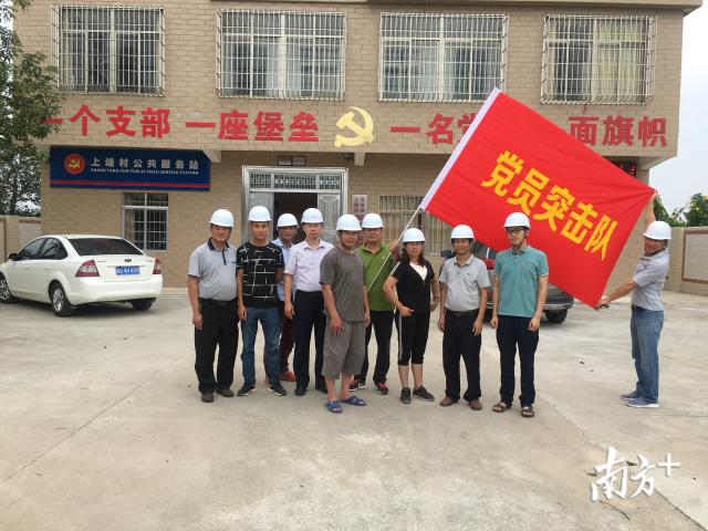狙击疫情党员干部冲锋,党员同志冲锋在前抗击疫情