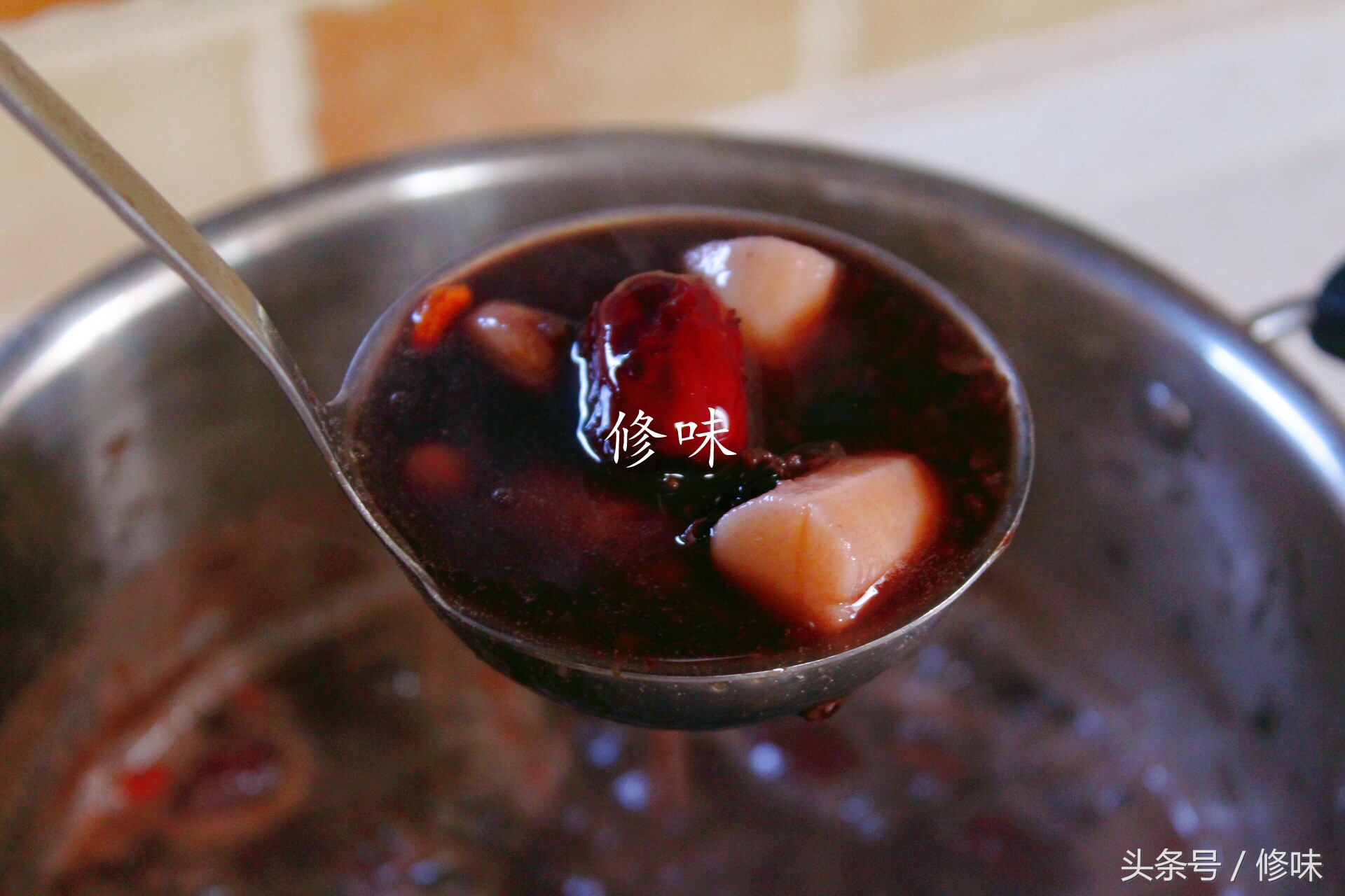 大米粥怎么做补血,煮大米粥放什么煮能补血补气的