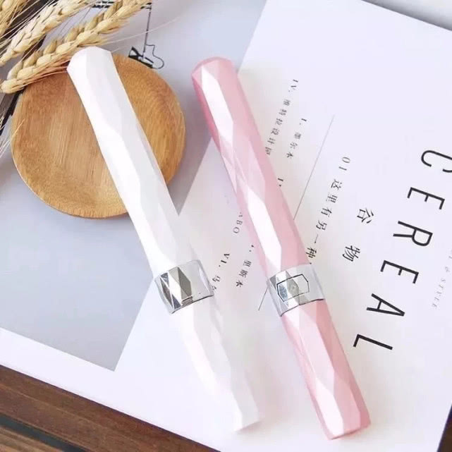 颜值超高超级好用的电动牙刷,少女心爆棚高颜值的电动牙刷来了