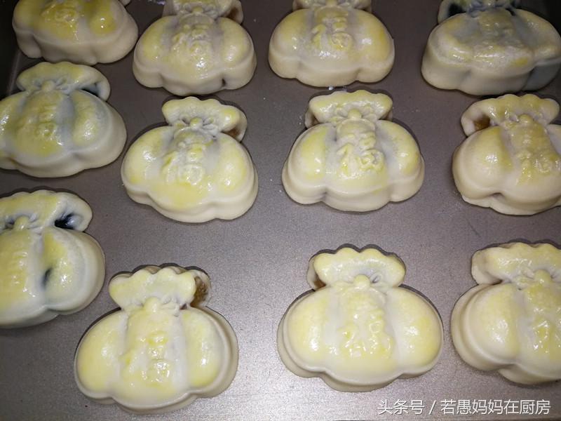 中秋节妈妈做的月饼超级好吃,中秋节制作好吃的月饼教程