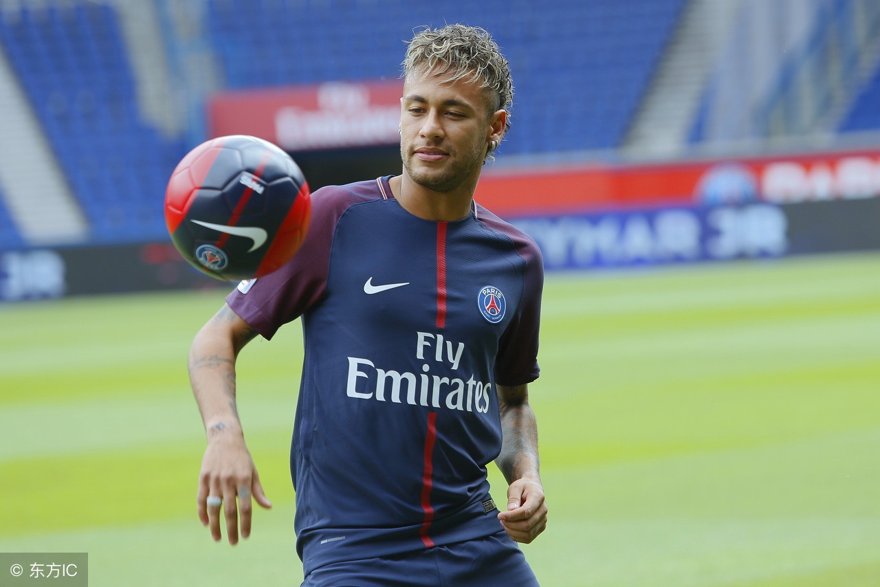 内马尔对阵利物浦,内马尔名场面对利物浦