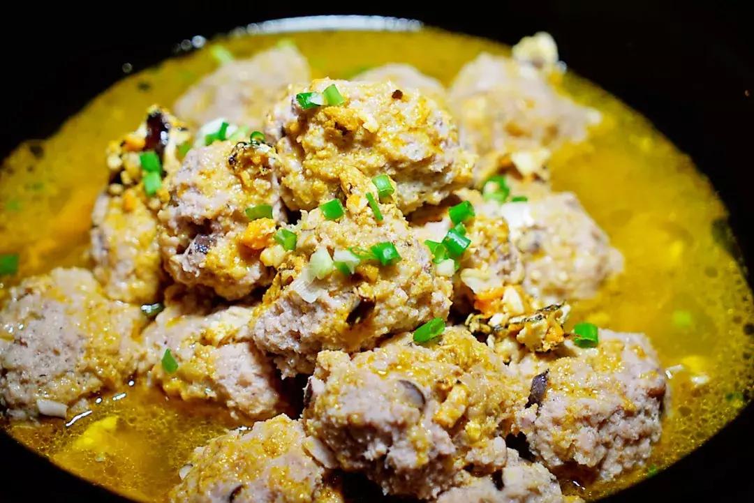 蟹黄的肥美鲜香,蟹黄味蟹香馥郁入口松脆