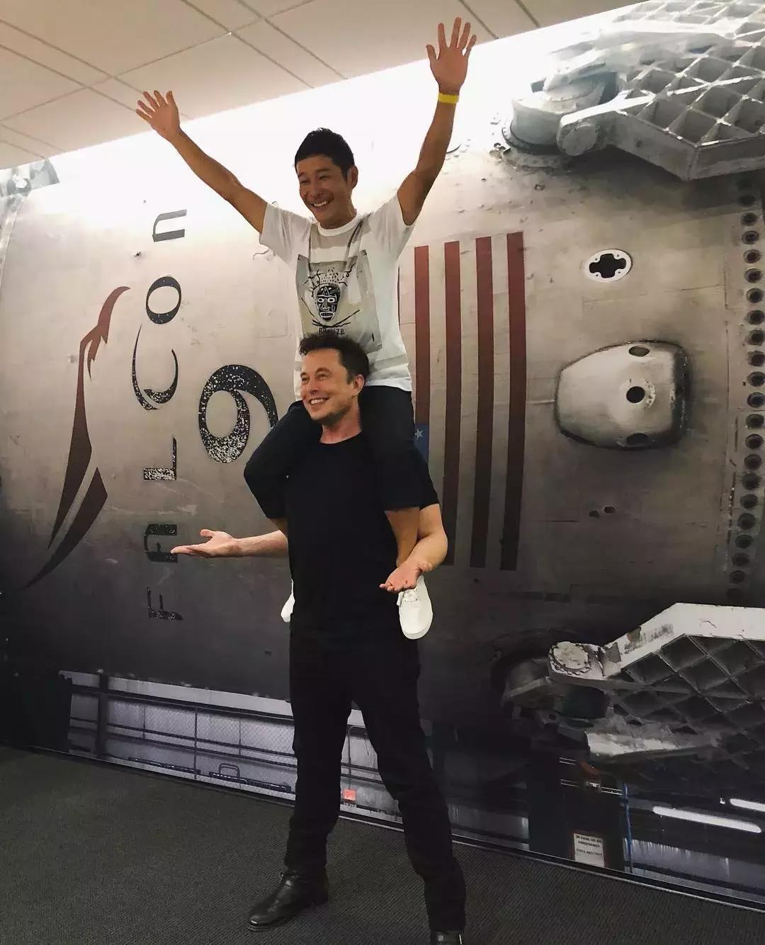 日本亿万富翁开启太空旅行,日本亿万富翁登上月球