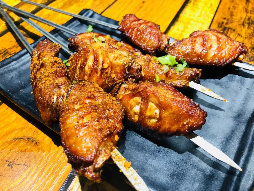 郑州炭火蛙锅哪家好吃,郑州炭火双层蛙锅