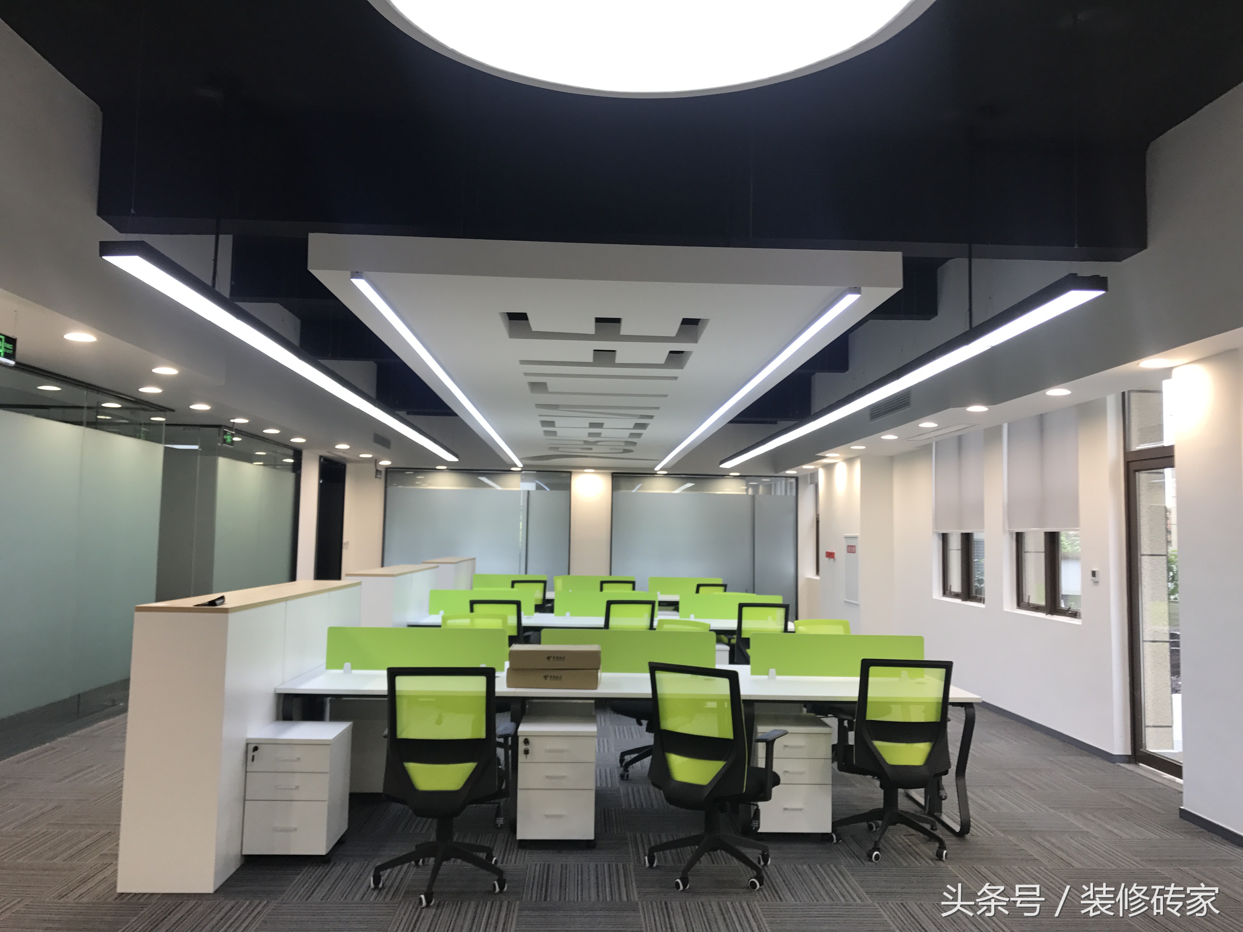 绿色科技感的15000平米生物科技办公室装修设计案例实景图