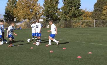 维维足球三角传球教程,维维足球射门教程