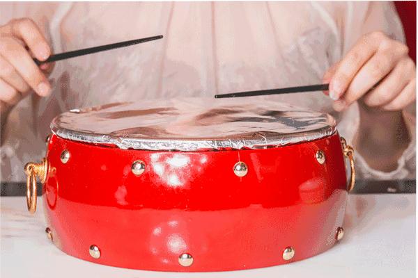 6.8折！陆家嘴惊现1家“网黄餐厅”，人均40+吃哭老板！