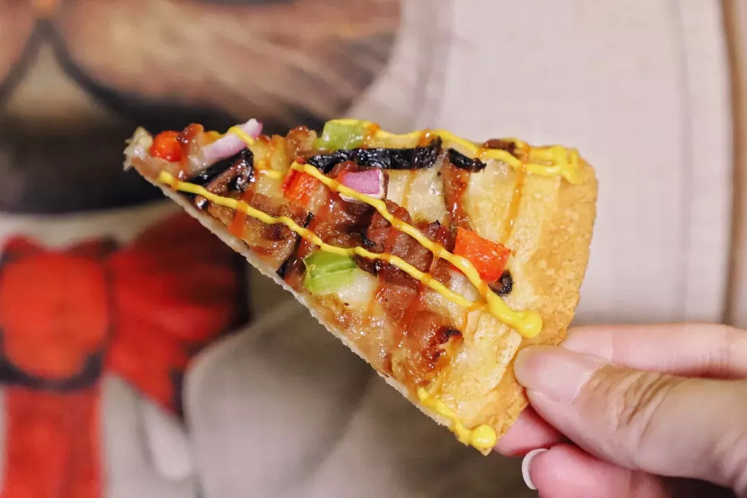 在漫猫喝咖啡，那种无忧的心情，仿佛随着维也纳音符飘到云间……