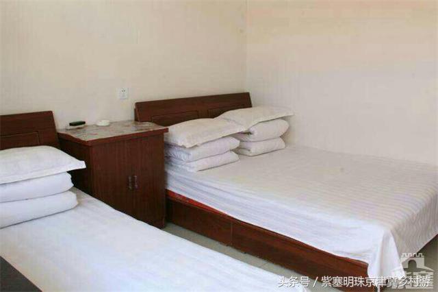 黄花城水长城特色,黄花城水长城景区里有什么吃的