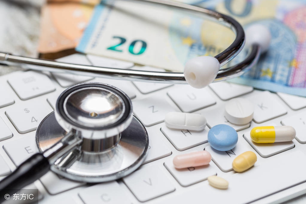 青光眼眼药水可以让睫毛变黑吗,治疗青光眼的眼药水能增长眉毛吗