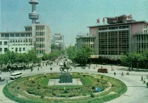 盐城大铜马近况,盐城大铜马以前的样子