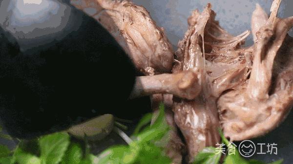 鸭怎么做不上火,鸭怎么做不骚又好吃