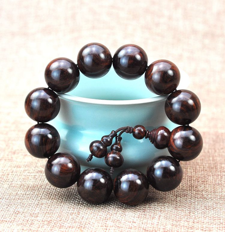 海南黄花梨入门手串推荐,黄花梨入门款和毕业款区别