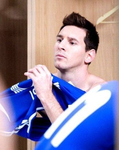 足球巨星梅西完整视频,足坛帅哥梅西胡子