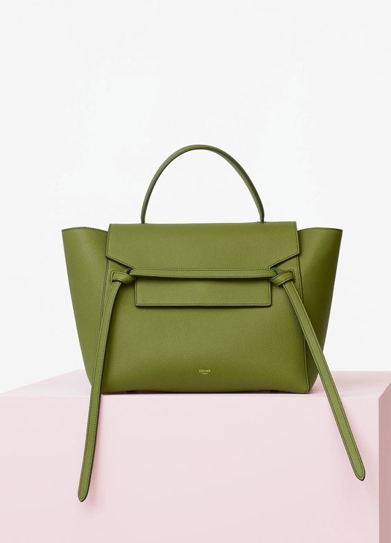 如果你是CELINE的老板会因为换了设计师就不卖自家爆款了吗？