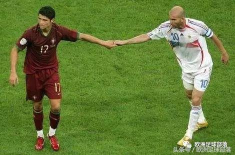 回顾齐达内的精彩过人,齐达内第一次执教皇马时间