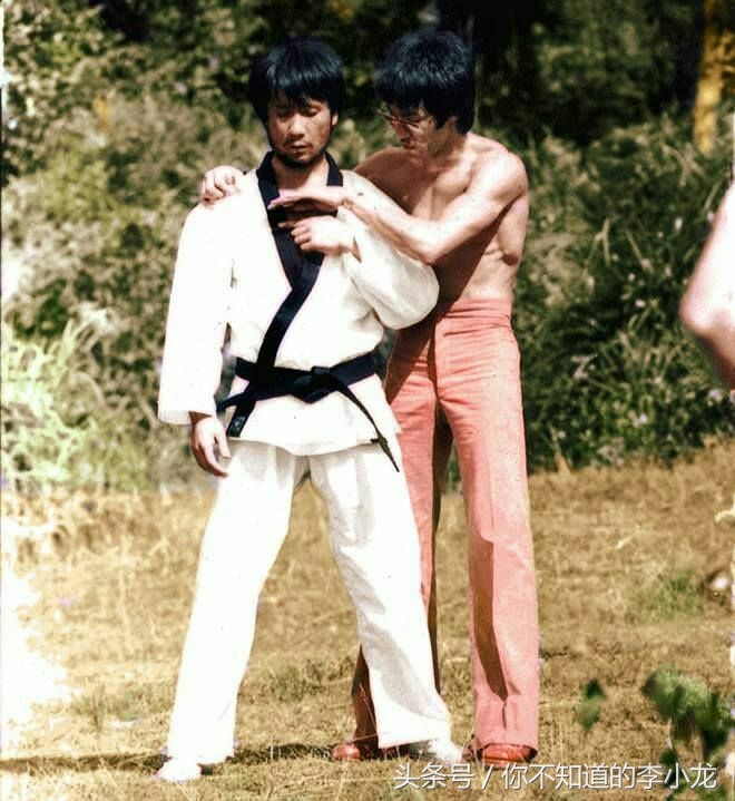 梁小龙谈李小龙暴揍空手道冠军,梁小龙和李小龙切磋
