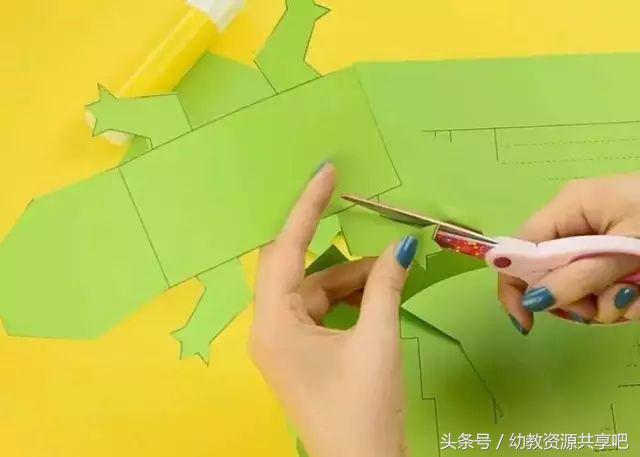 用彩色纸条制作手工卡纸,超简单卡纸手工特别好看