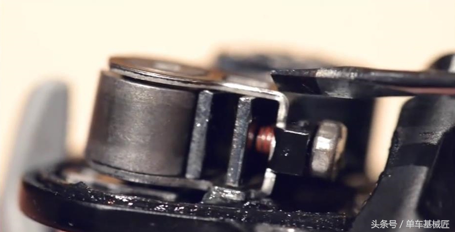 shimano电子后拨自动保护功能,shimano后拨微调