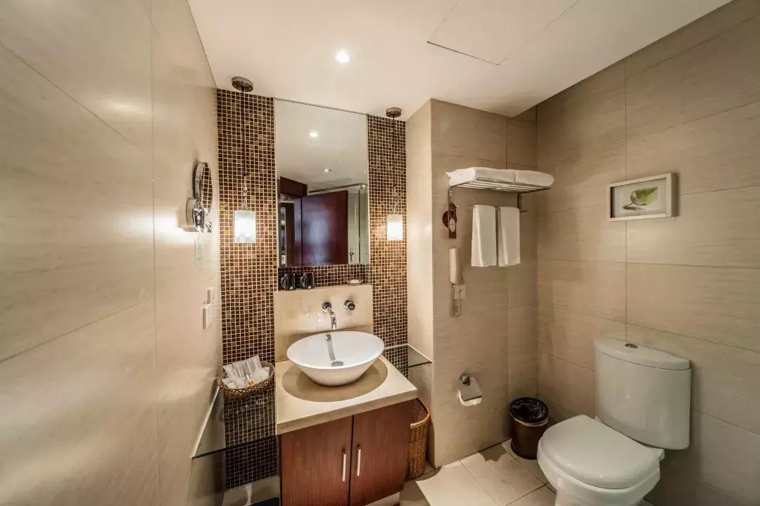 迪拜帆船酒店全球唯一七星级酒店,迪拜帆船酒店室内设计是谁