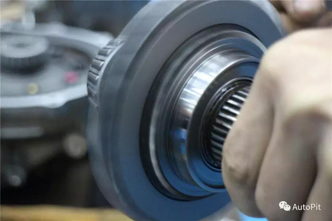 铃木雨燕小钢炮汽车,铃木雨燕运动高性能版