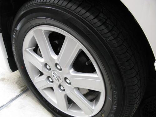 汽车轮胎增亮剂是智商税吗,轮胎增亮剂防水