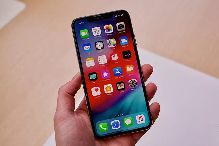 苹果xsmax背面玻璃摔了维修多少钱,iphonexsmax后屏幕摔裂多少钱