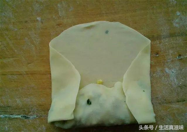 包饺子多余的饺子皮怎样做才好吃,包饺子多下来的面粉做什么