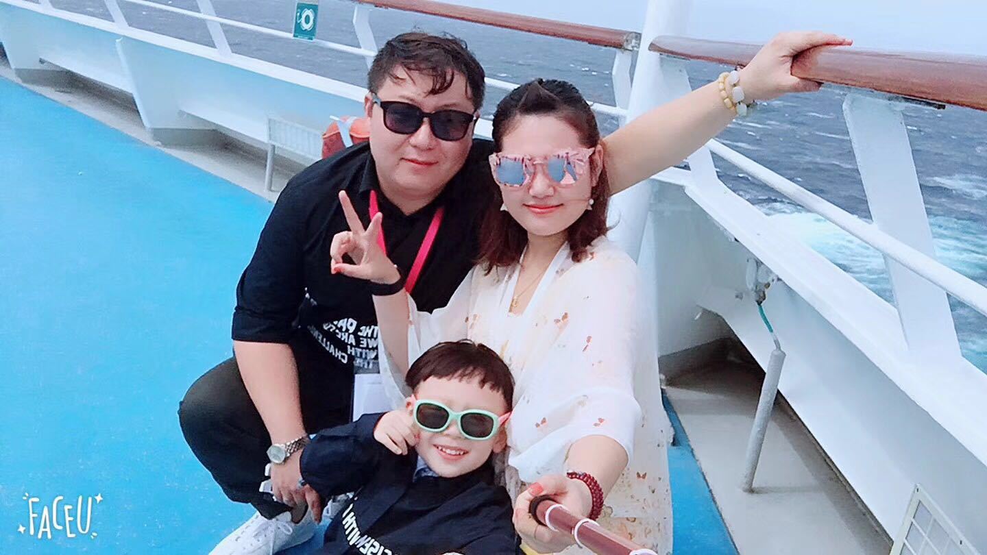 每一张照片都是满满的记忆和幸福,每一张珍贵的照片都是幸福的回忆