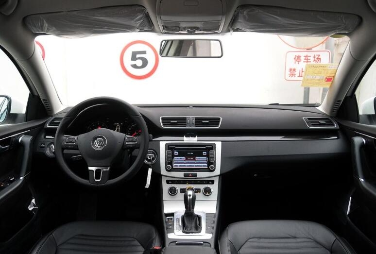 12年宝马1系能买吗,12年宝马1系价格