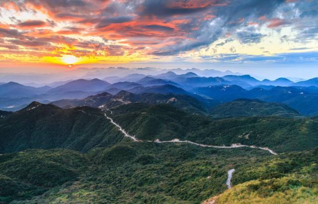 国庆到来一场释放身心旅行,国庆长假自驾