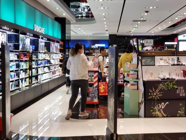 国外化妆品降价,外国化妆品降价