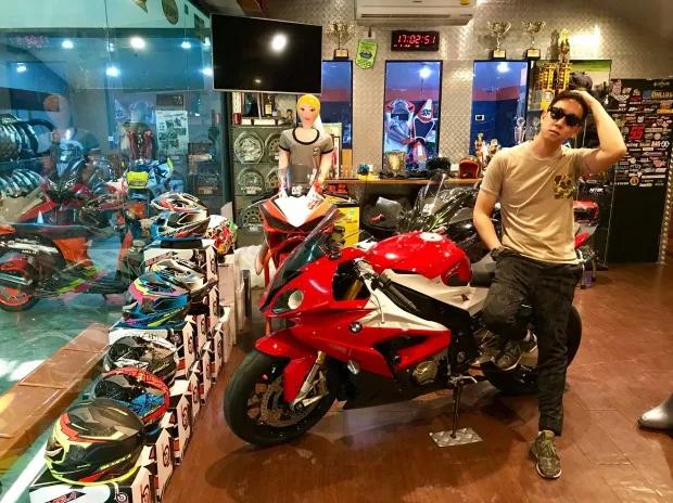 Pat的丈夫被保释出来后开始了新事业？