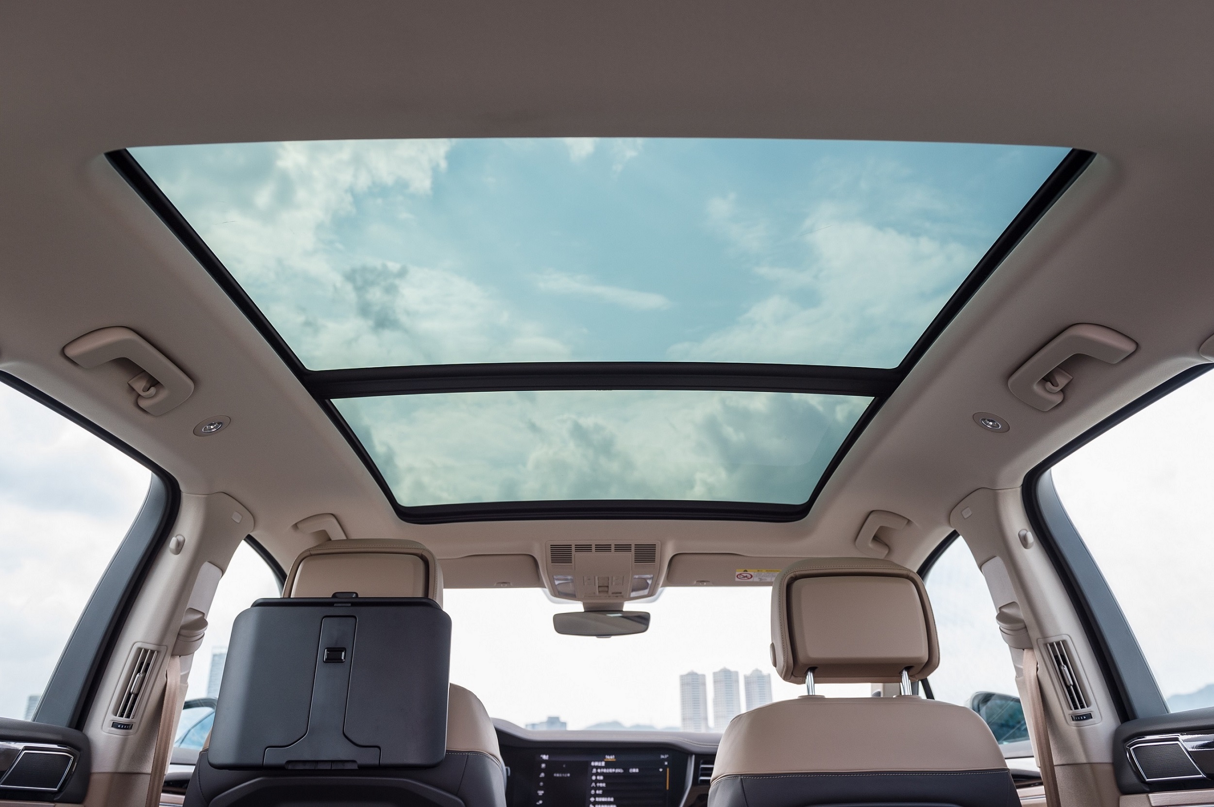 新一代途锐有几款,新一代途锐实车现身科技感超强