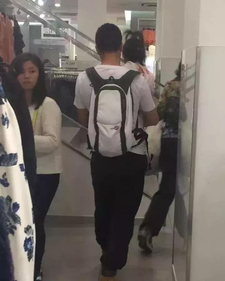 一首伤感歌曲唱哭多少有故事的人,一首撕心裂肺催人泪下的歌