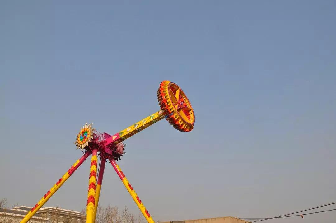 上海车展2018奔驰展台,cae上海展会