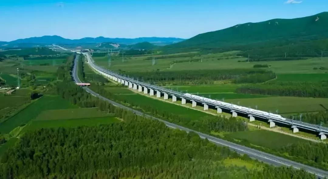 哈佳铁路车次时间表,哈佳铁路明年通车车票多少钱