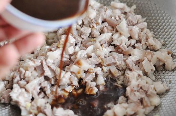 肉馅不用慢慢剁教你小技巧,肉馅不用费力剁的方法