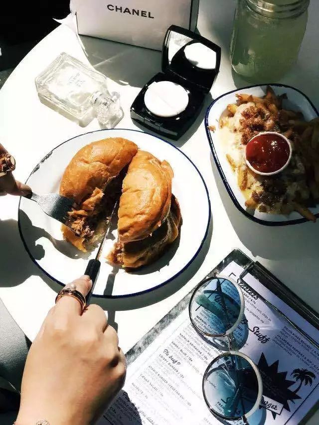 高跟鞋走秀时装周,2020秋冬高跟鞋时装周