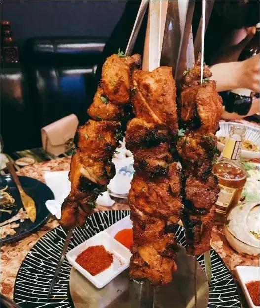 最豪华的音乐餐吧,一家氛围满满的音乐餐吧